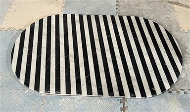 Stribedi Marmor Du A Gwyn Tabl Coffi Siâp Hirgrwn